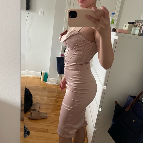 Rose gold midi corset dress from Shein - Picture 3 of 3